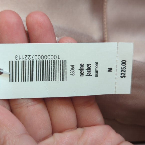 Little Moon jacket. Aritzia. new with tags - Picture 2 of 11